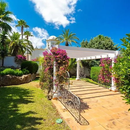Marvelous With Panoramic Sea View & Pool Вилла *