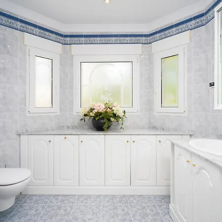Вилла Marvelous With Panoramic Sea View & Pool