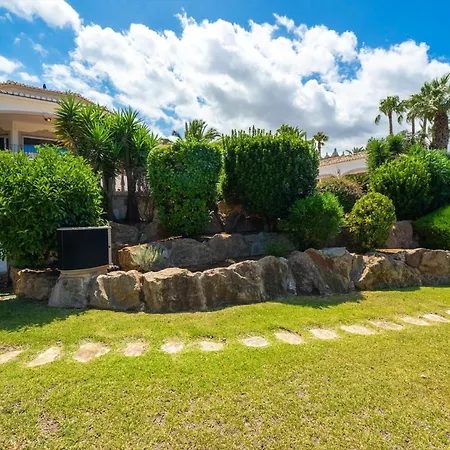 Marvelous With Panoramic Sea View & Pool Дения